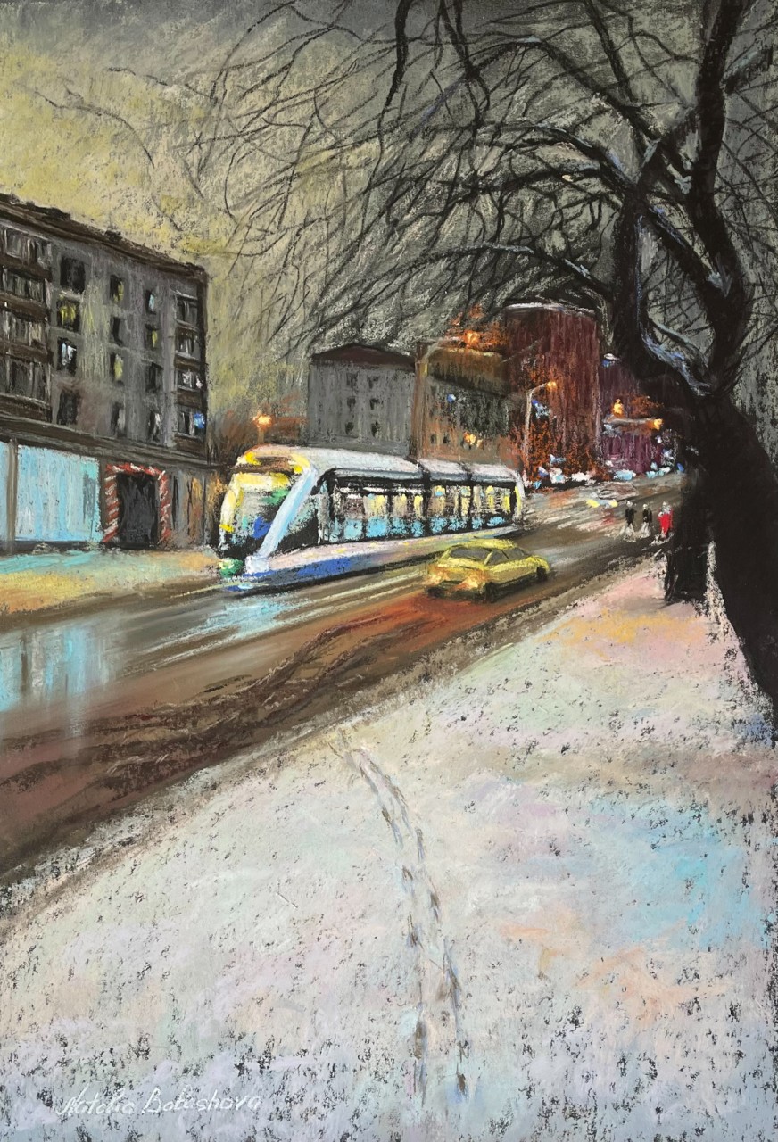 Трамвай в вечернем городе